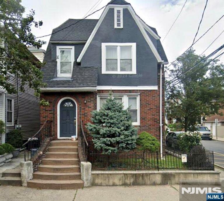 800 85th Street — photo