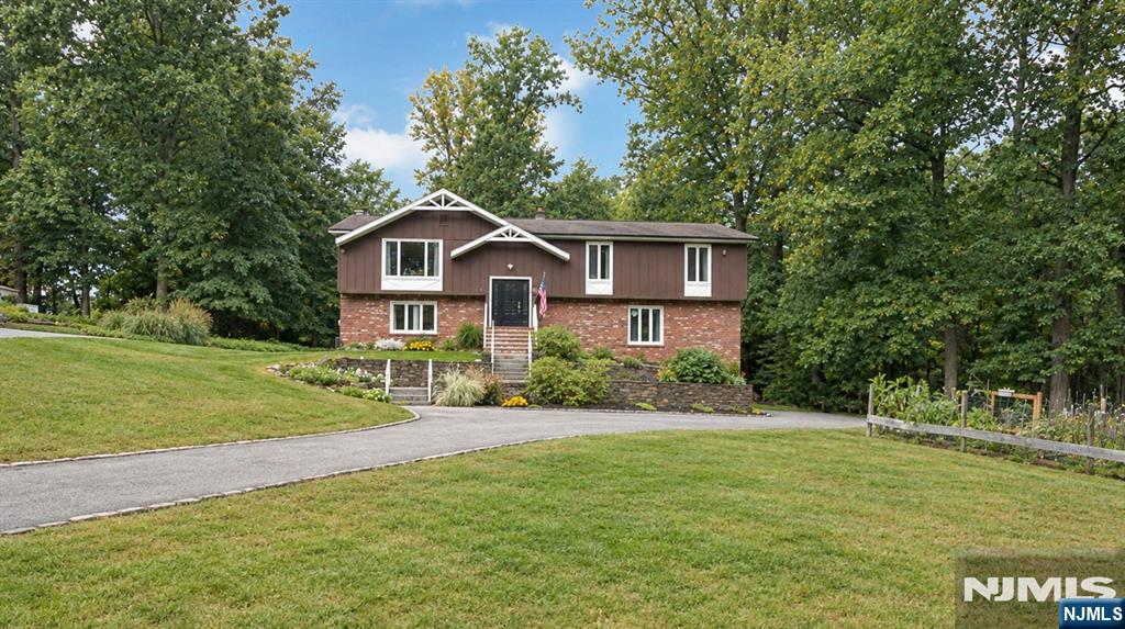 10 Edward Circle — photo