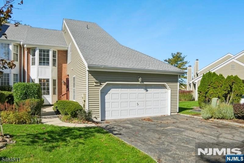 95 Giordano Drive — photo