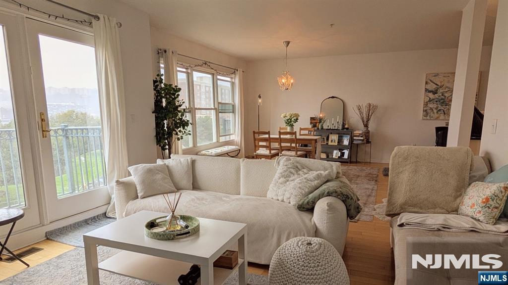 320 The, Edgewater, NJ 07020 — photo 3