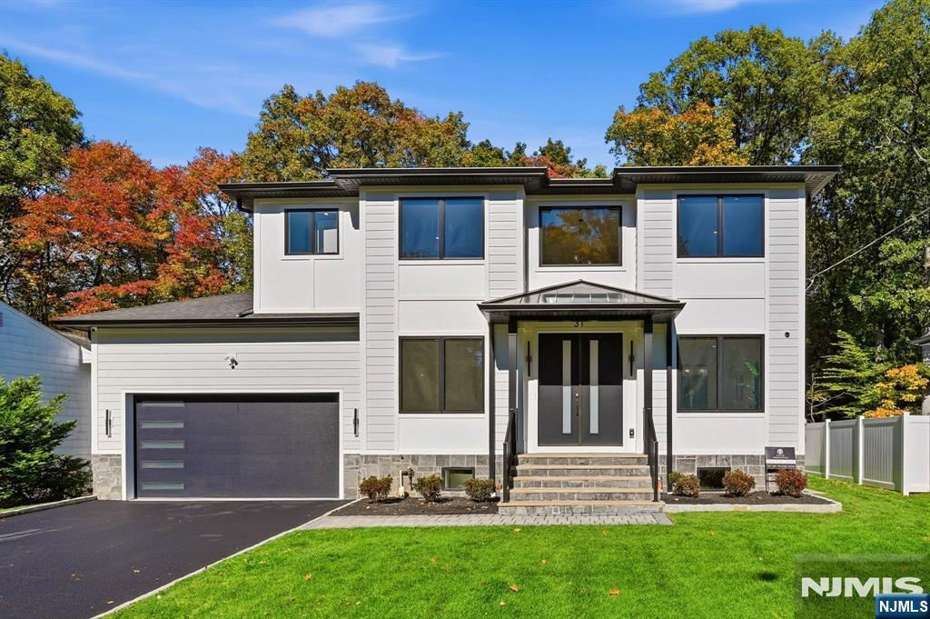 31 Ashwood Drive — photo