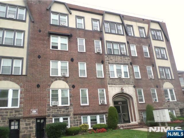 411 Highland Avenue — photo