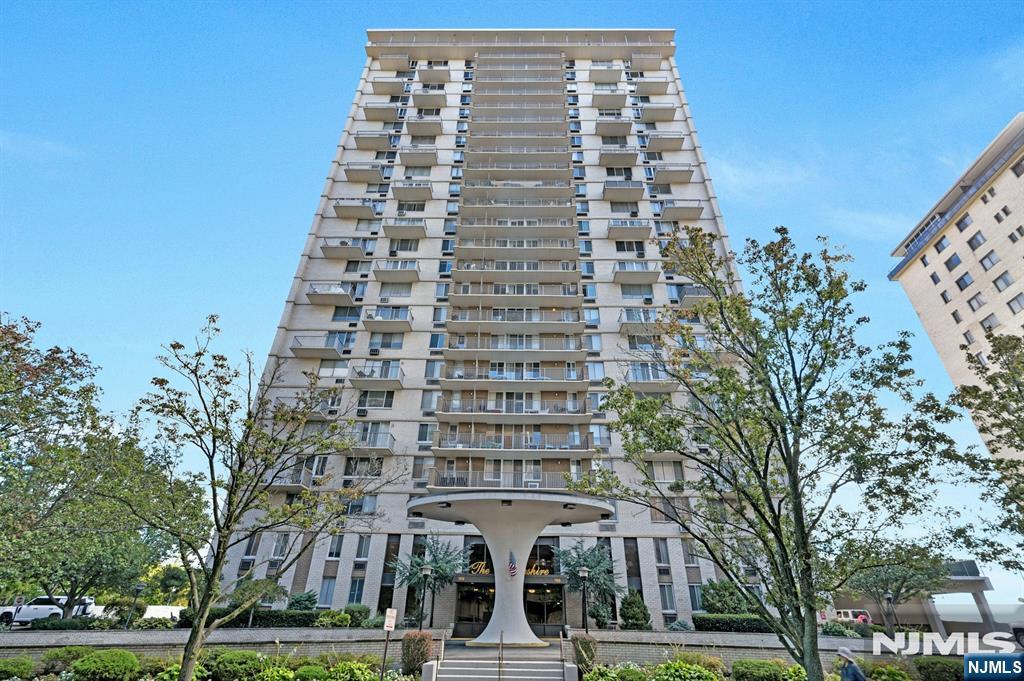 160 Overlook — photo
