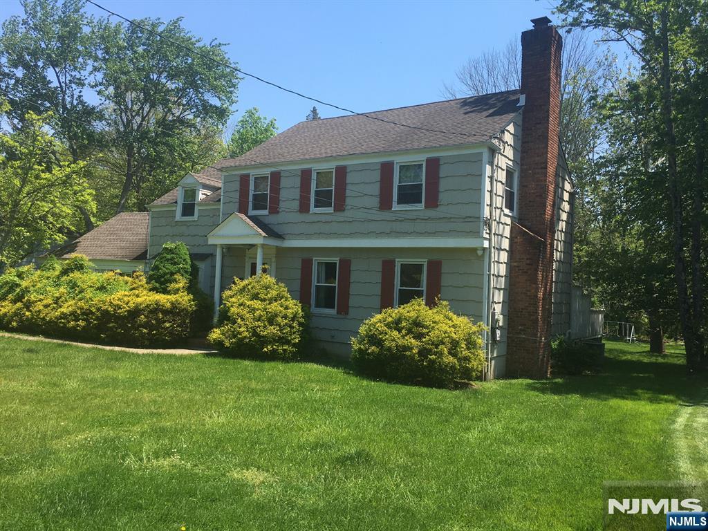424 White Oak Ridge Road — photo