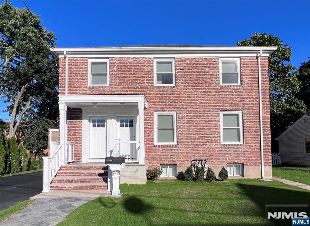 19 Cedar Place — photo