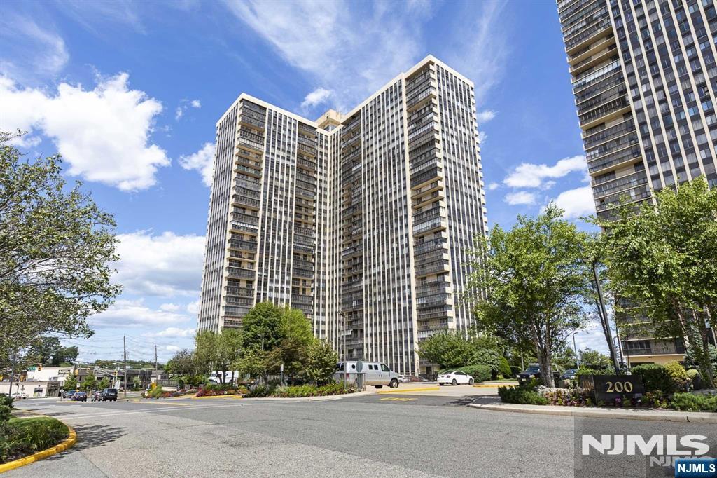 300 Winston Drive — photo