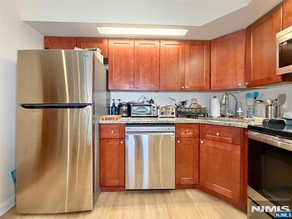 403 River Renaissance, East Rutherford, NJ 07073 — photo 2