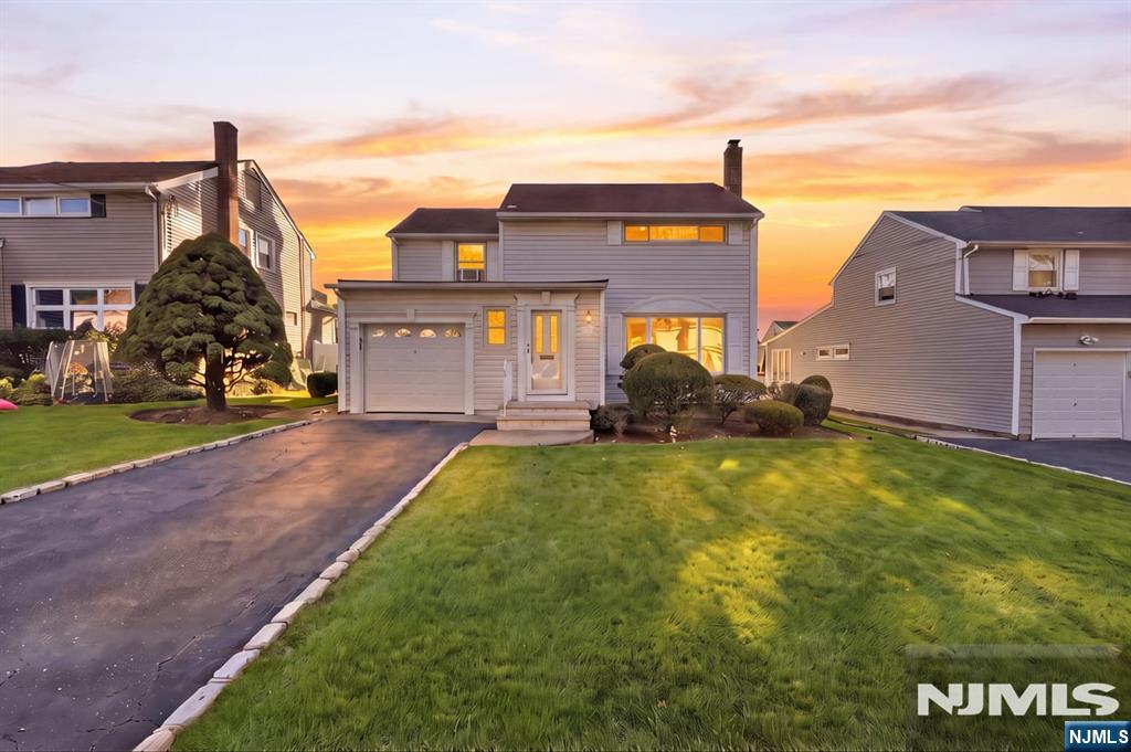 15 Brentwood Drive — photo