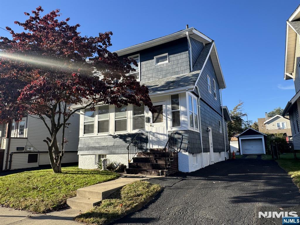 68 Christie Avenue — photo
