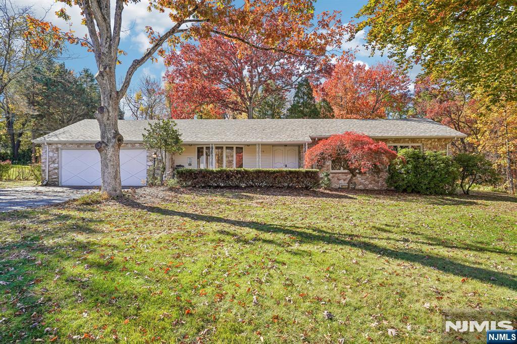 115 Crest Lake Drive — photo