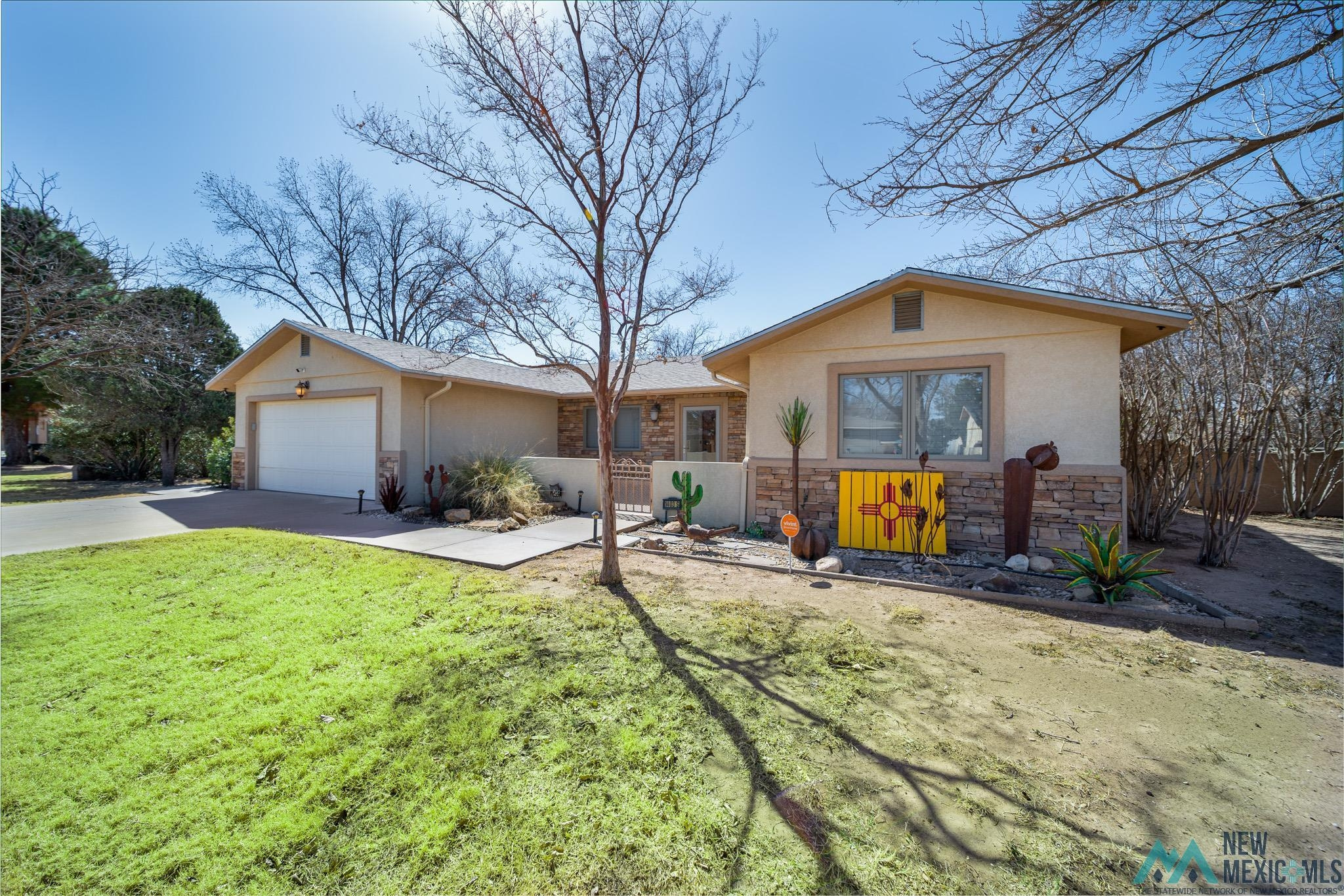 1403 S Country Club Cir — photo