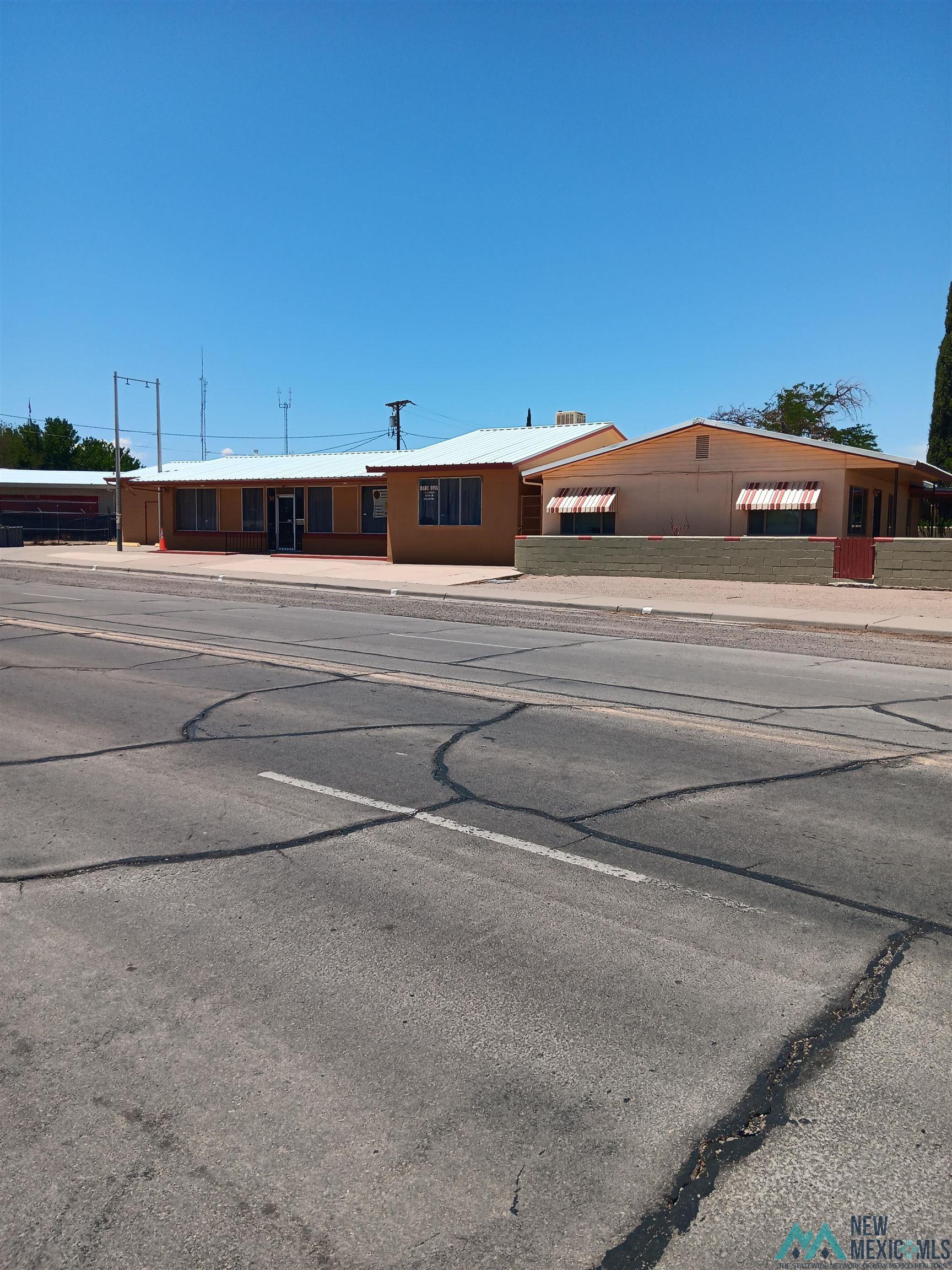 315 E Poplar Street — photo