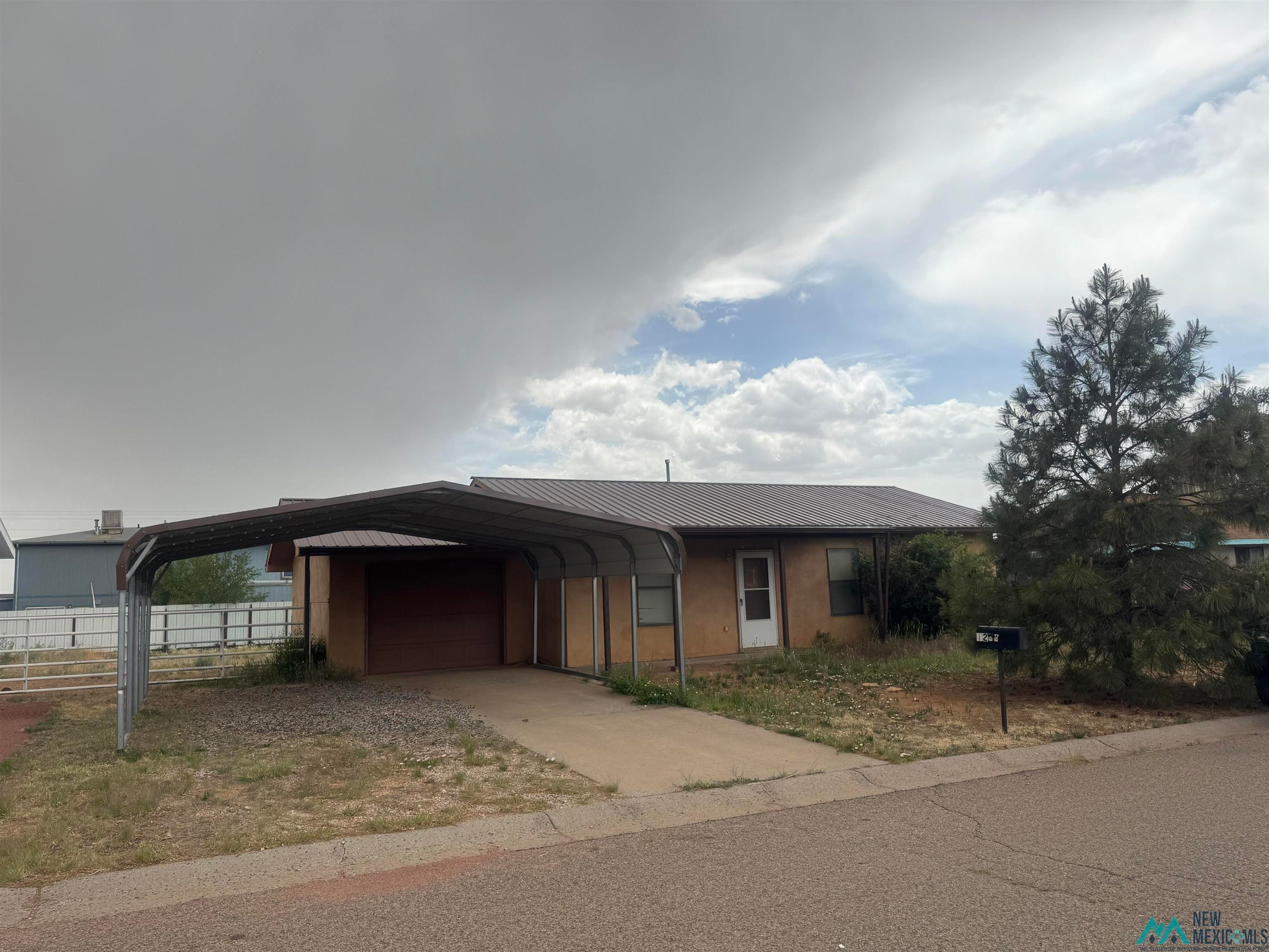 1233 Seville Loop — photo