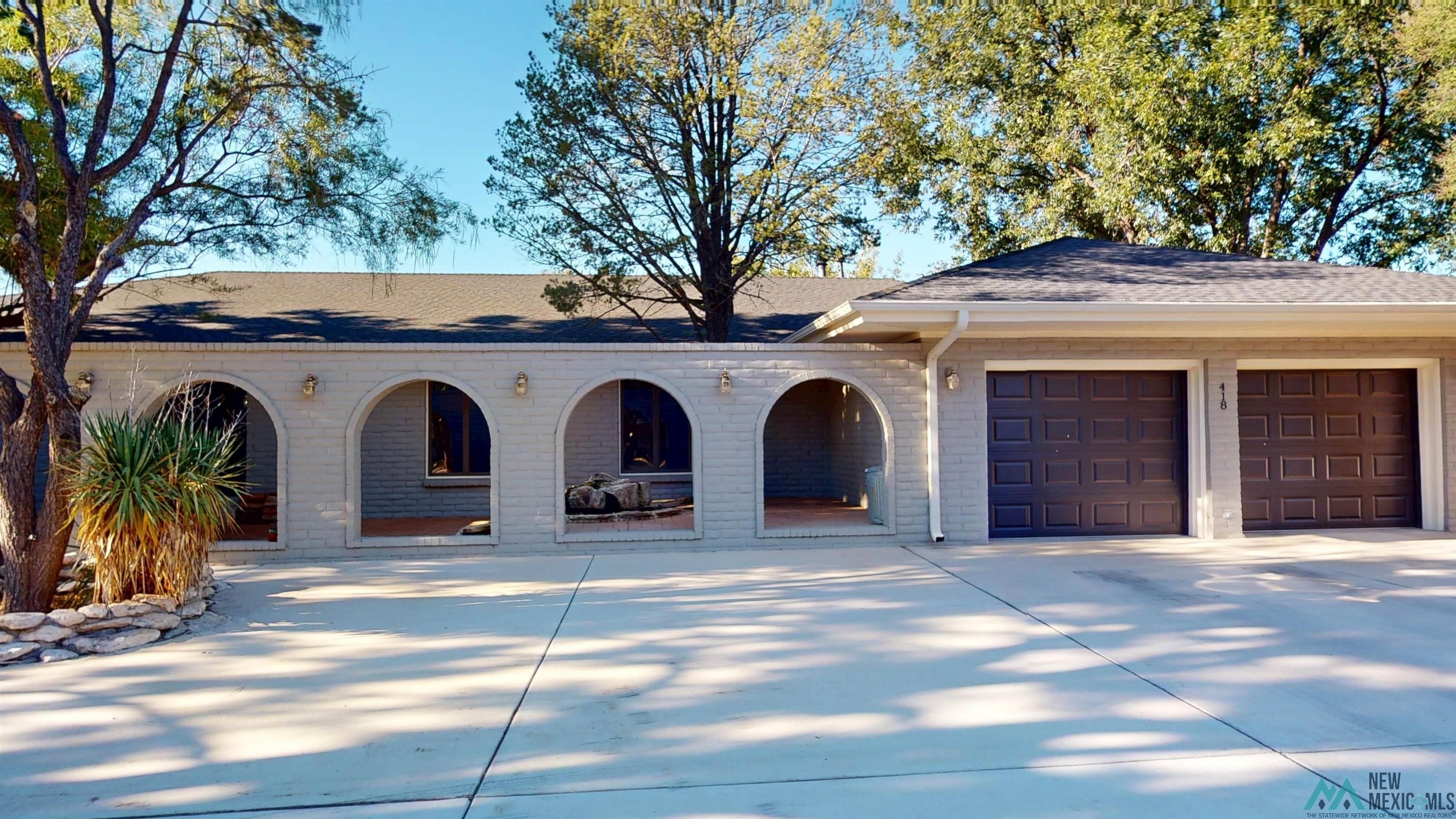 418 E Abo Drive — photo