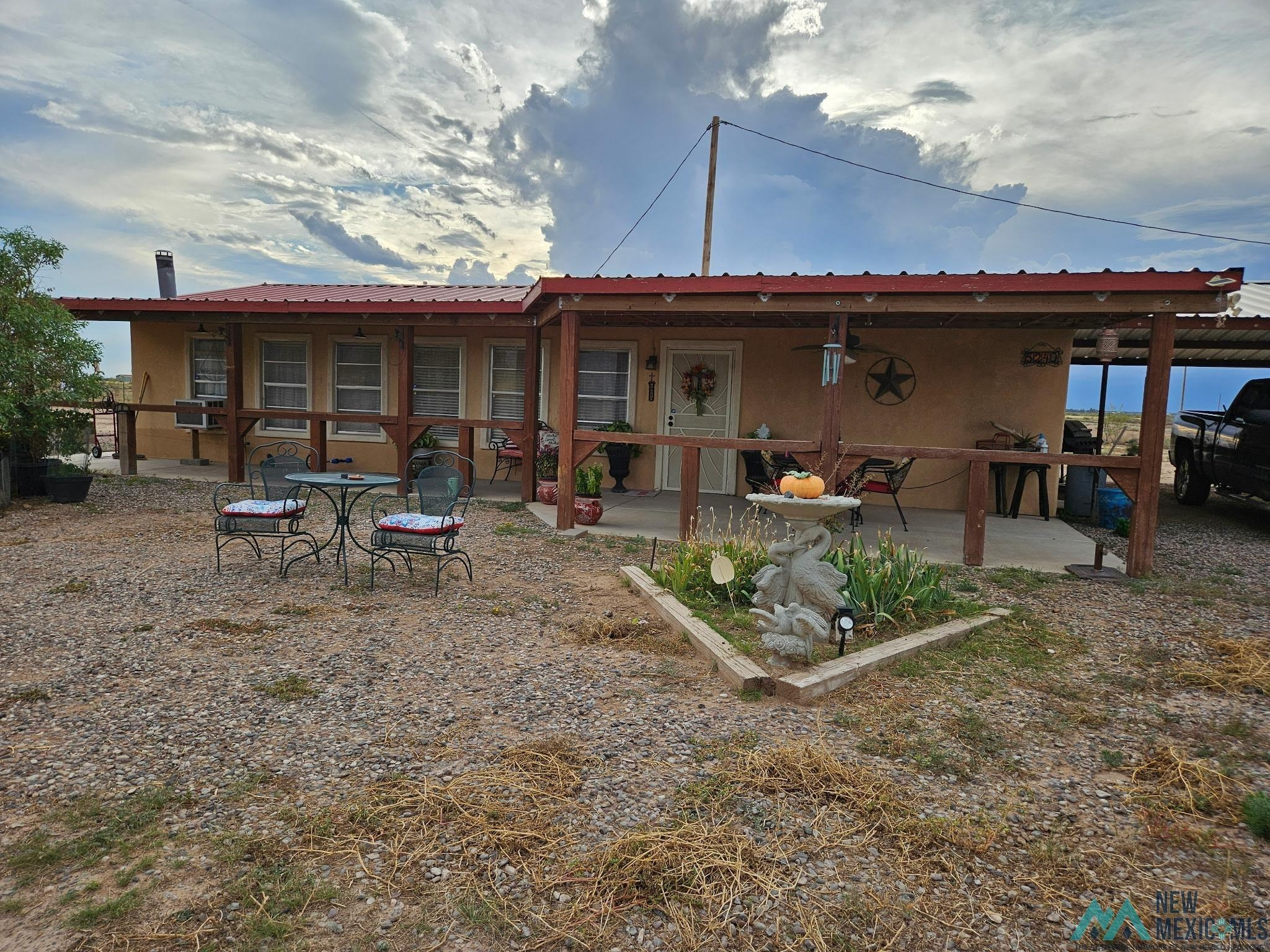 5240 Manzanita Rd SE — photo