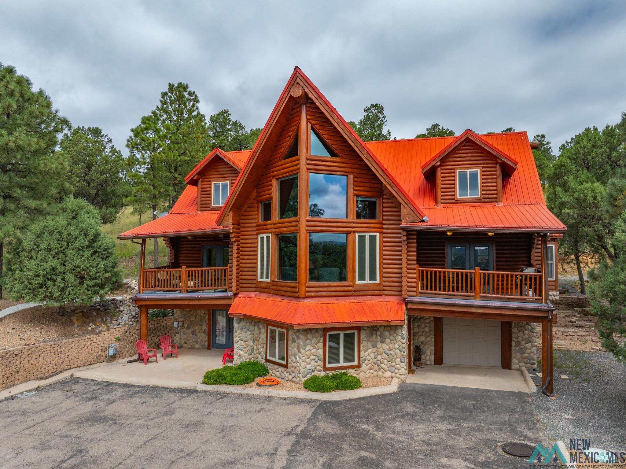 206 W Redwood Drive — photo