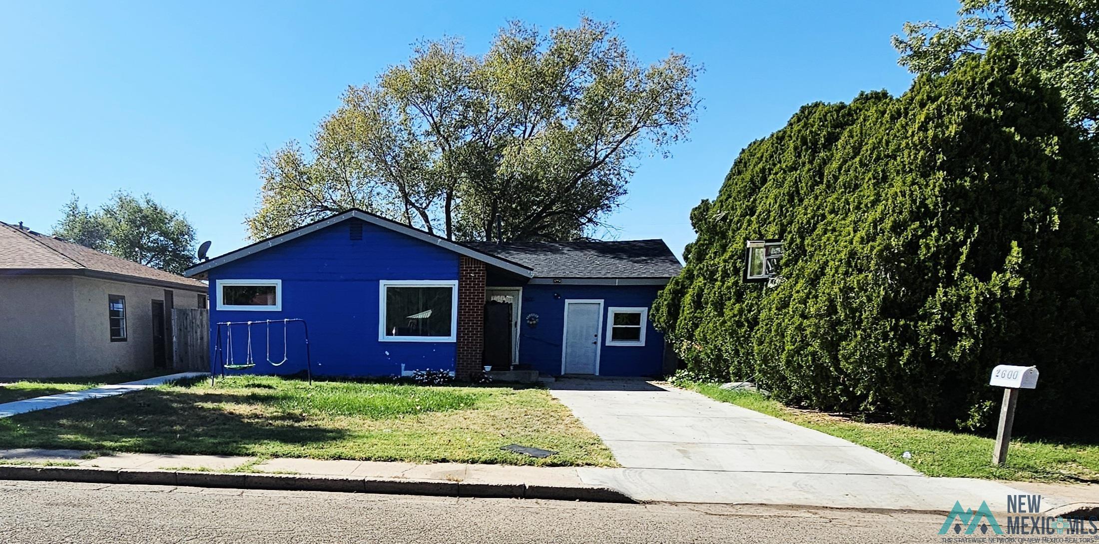 2600 Sheldon Street — photo