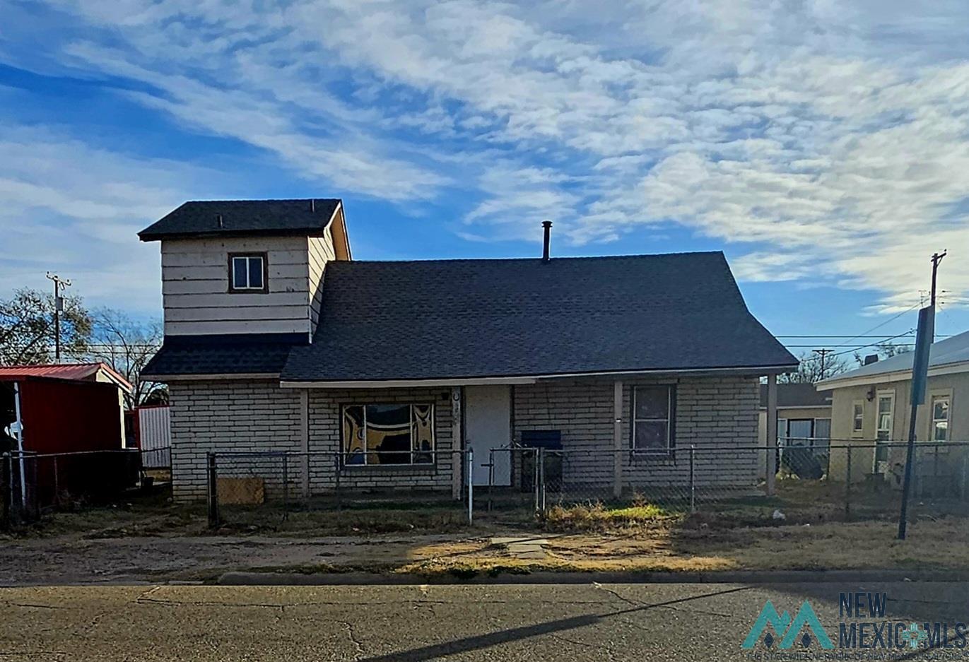 905 Cameo Street — photo