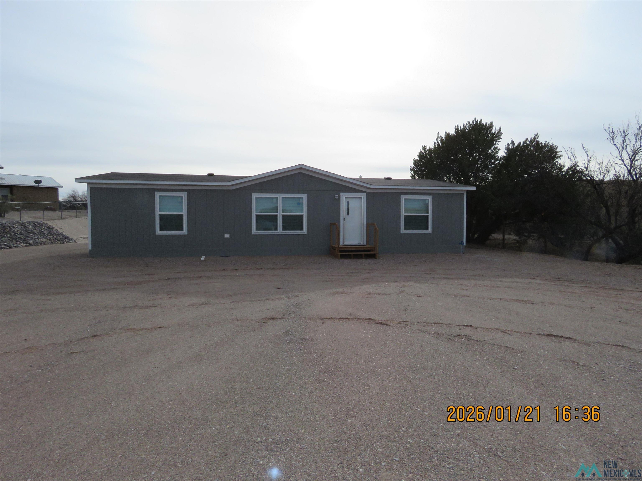 605 Hawthorne Drive — photo