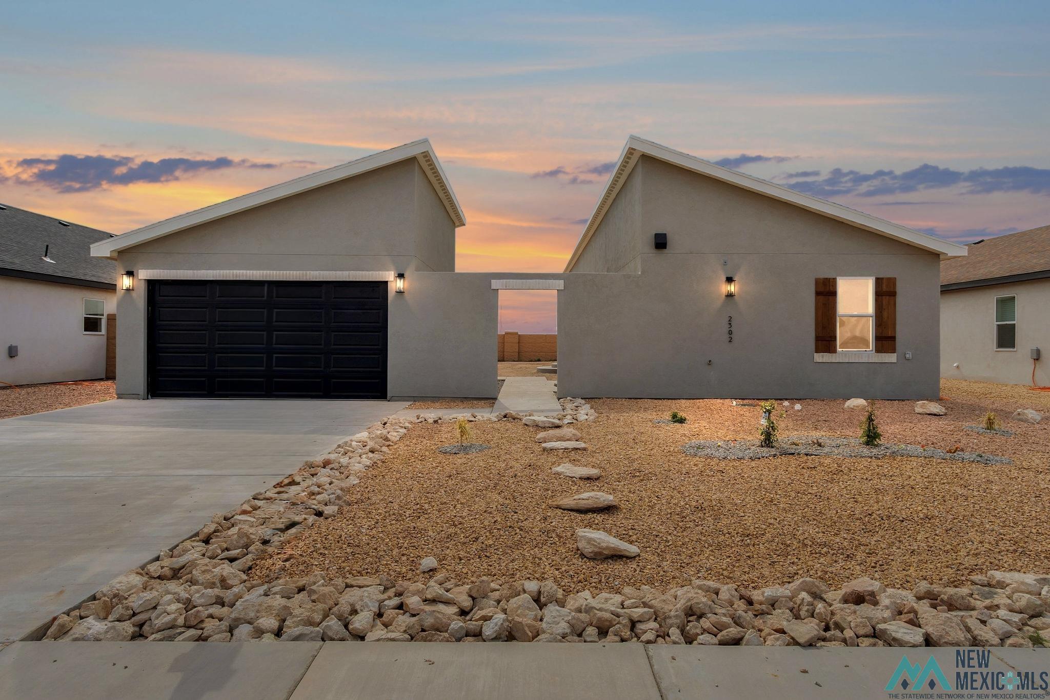 2302 Magnolia Lane — photo