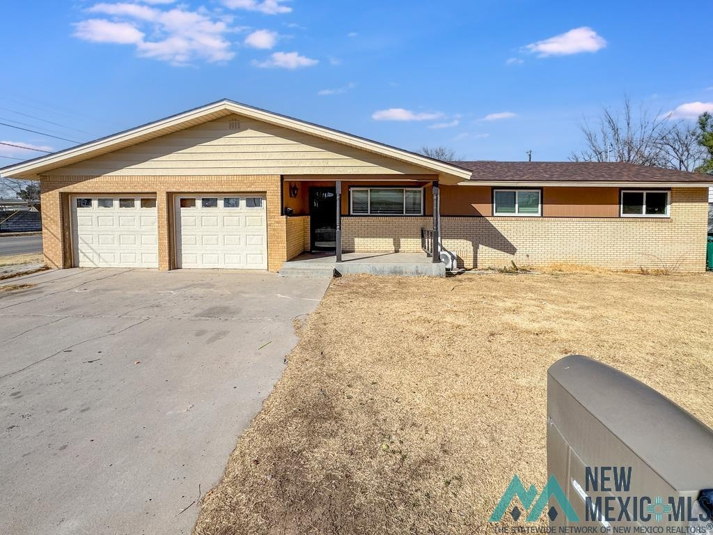 828 W Tyler — photo