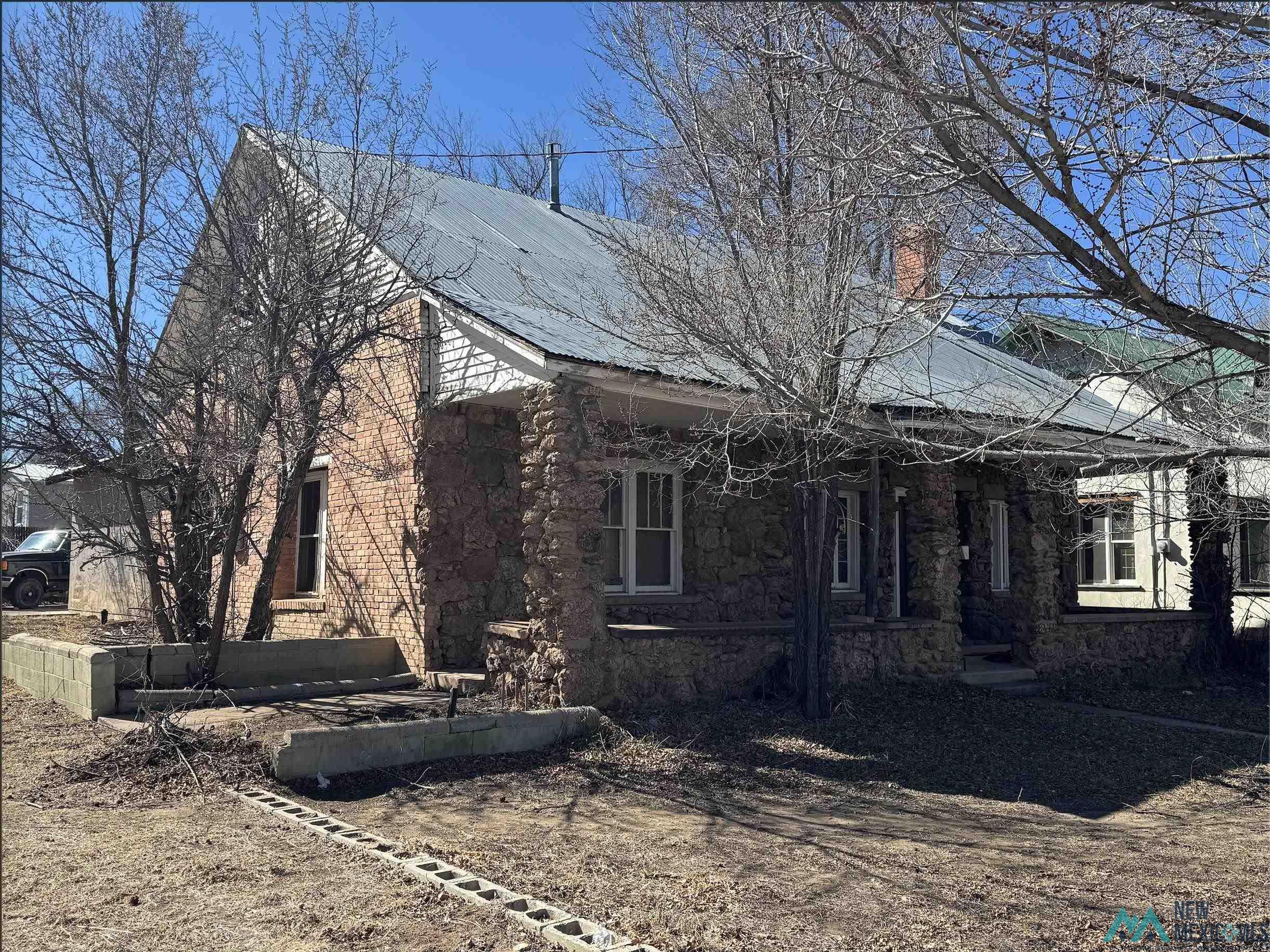 2403 Hot Springs Boulevard — photo