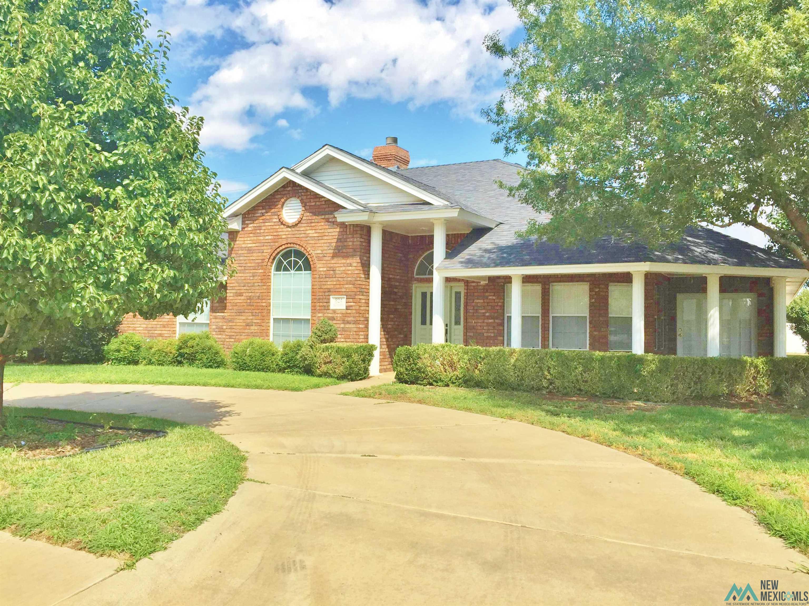 824 Jeanie Drive — photo