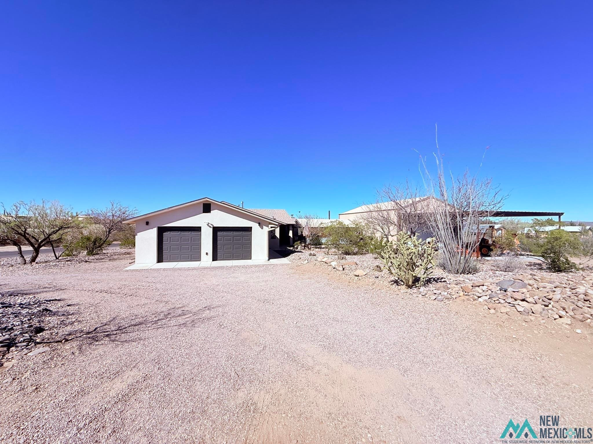 101 Mimbres Dr — photo