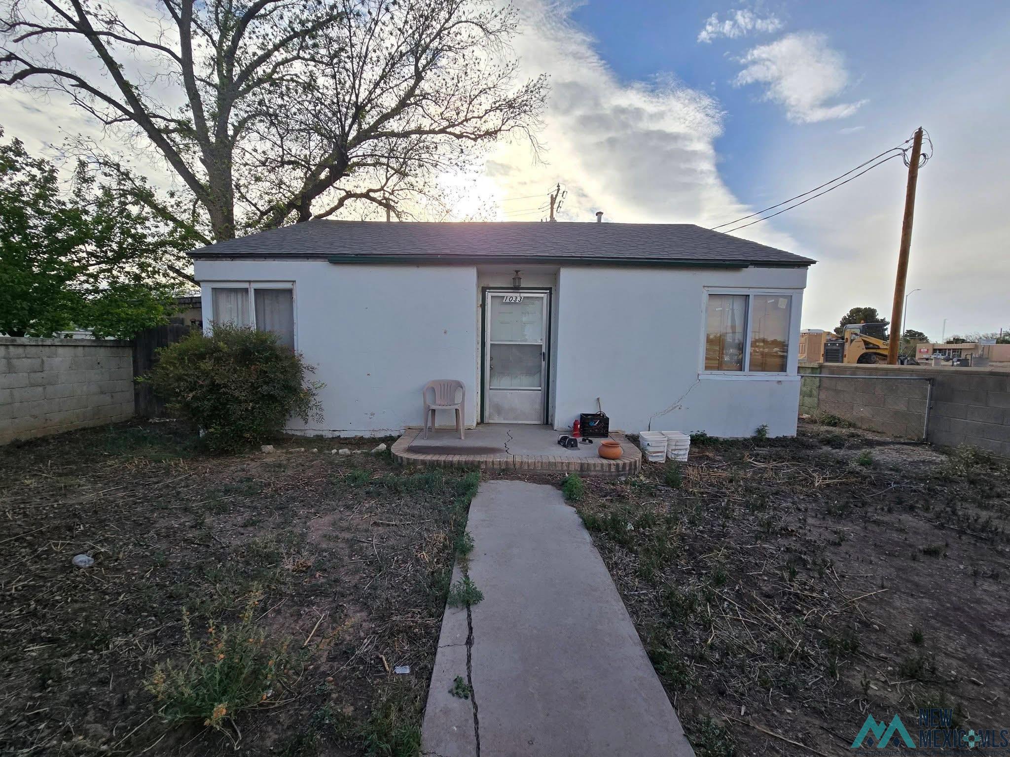 1033 N Mesa Street — photo