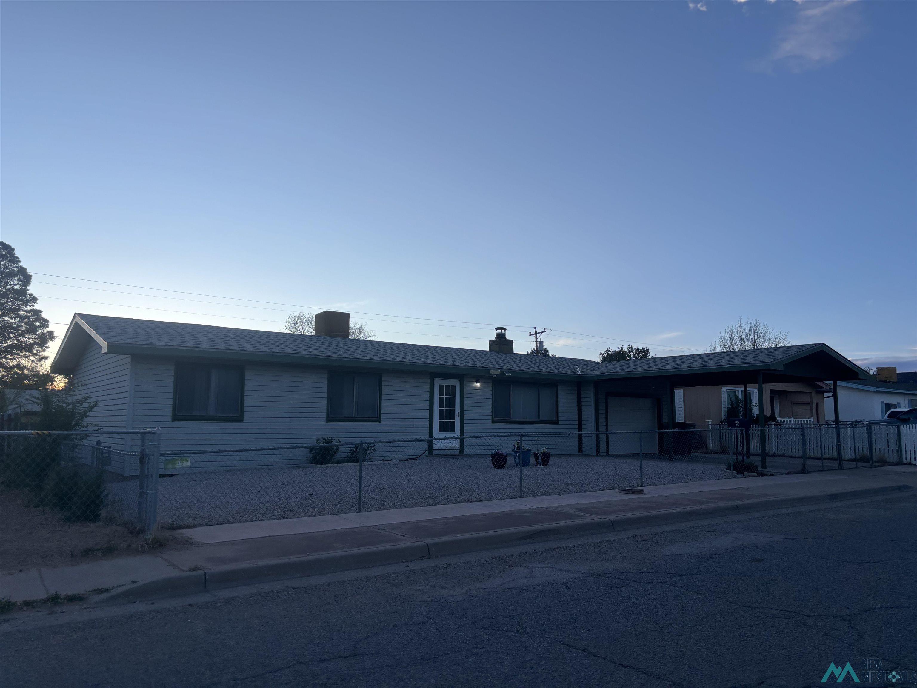 1017 Elm Street — photo