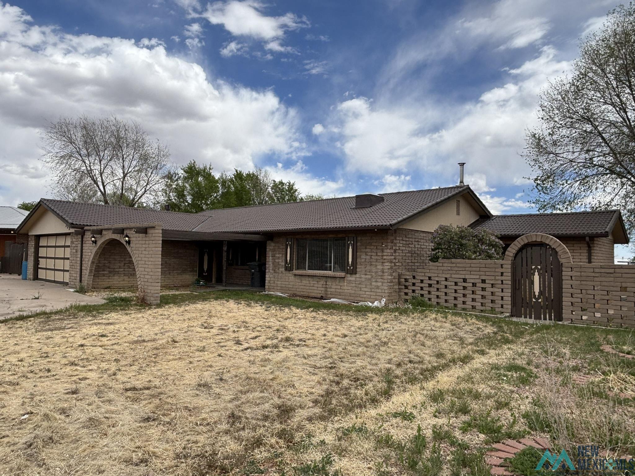 725 Terrace Drive — photo