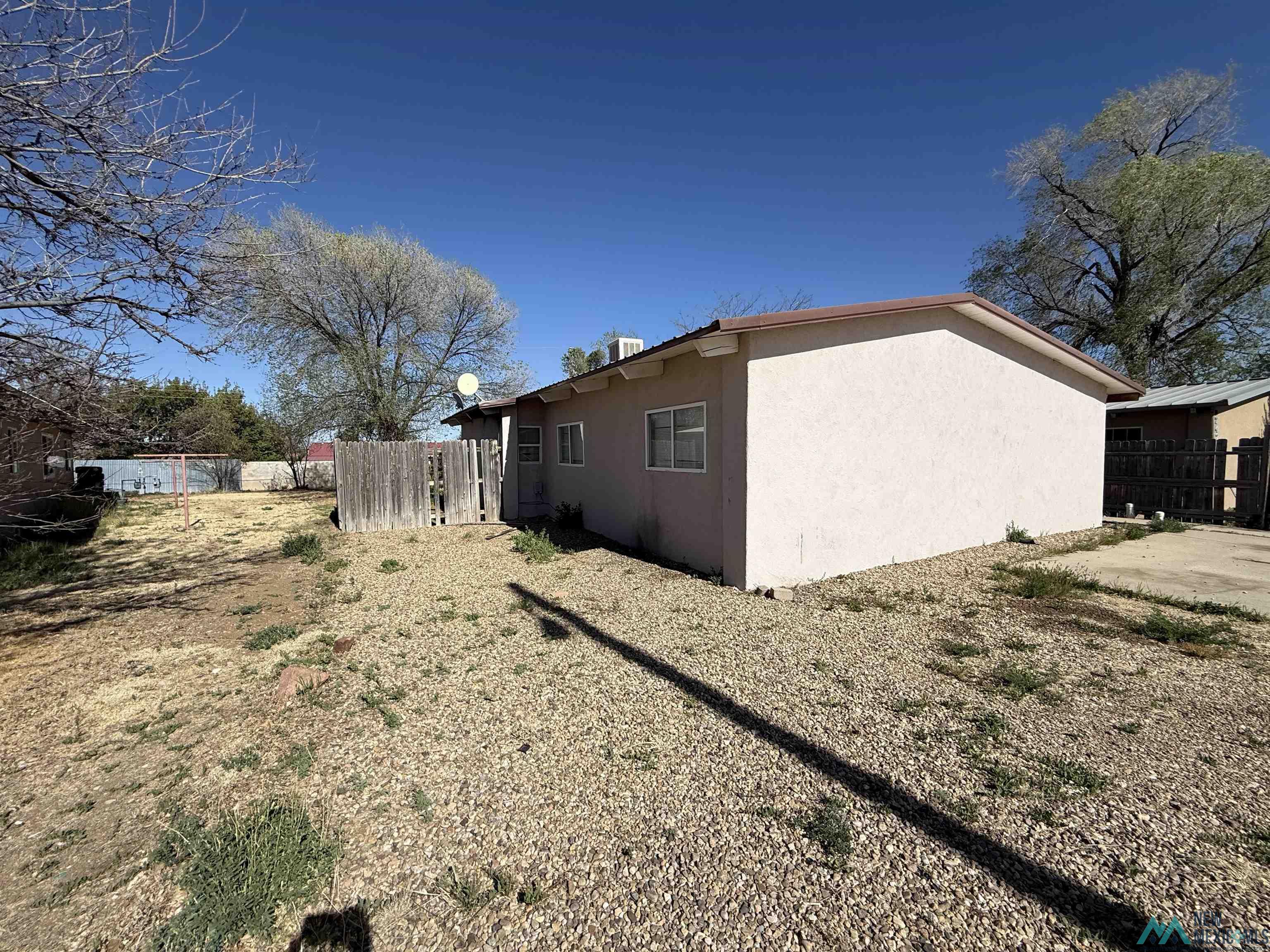 2422 Cholla Street — photo