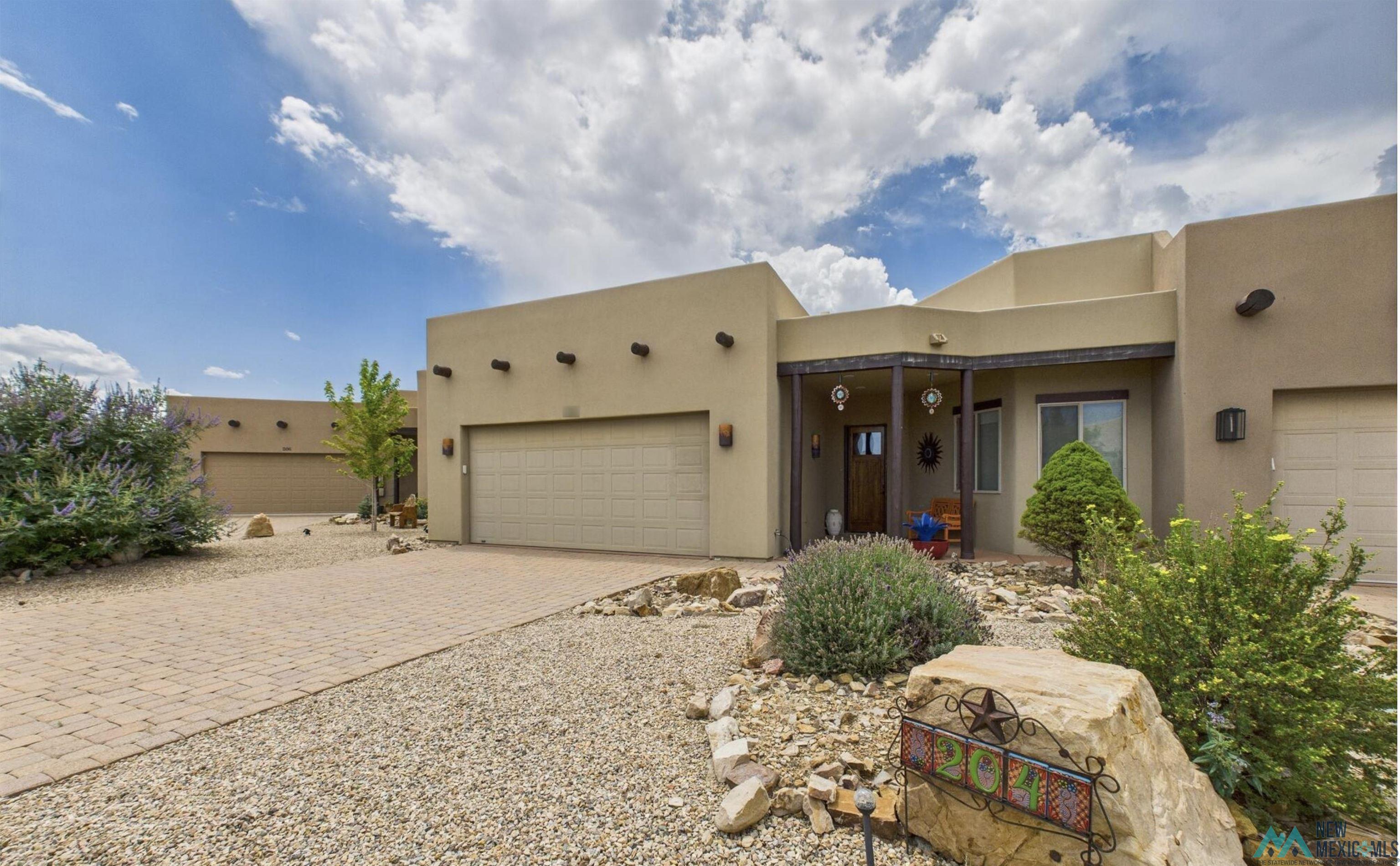 204 Pueblo Loop — photo