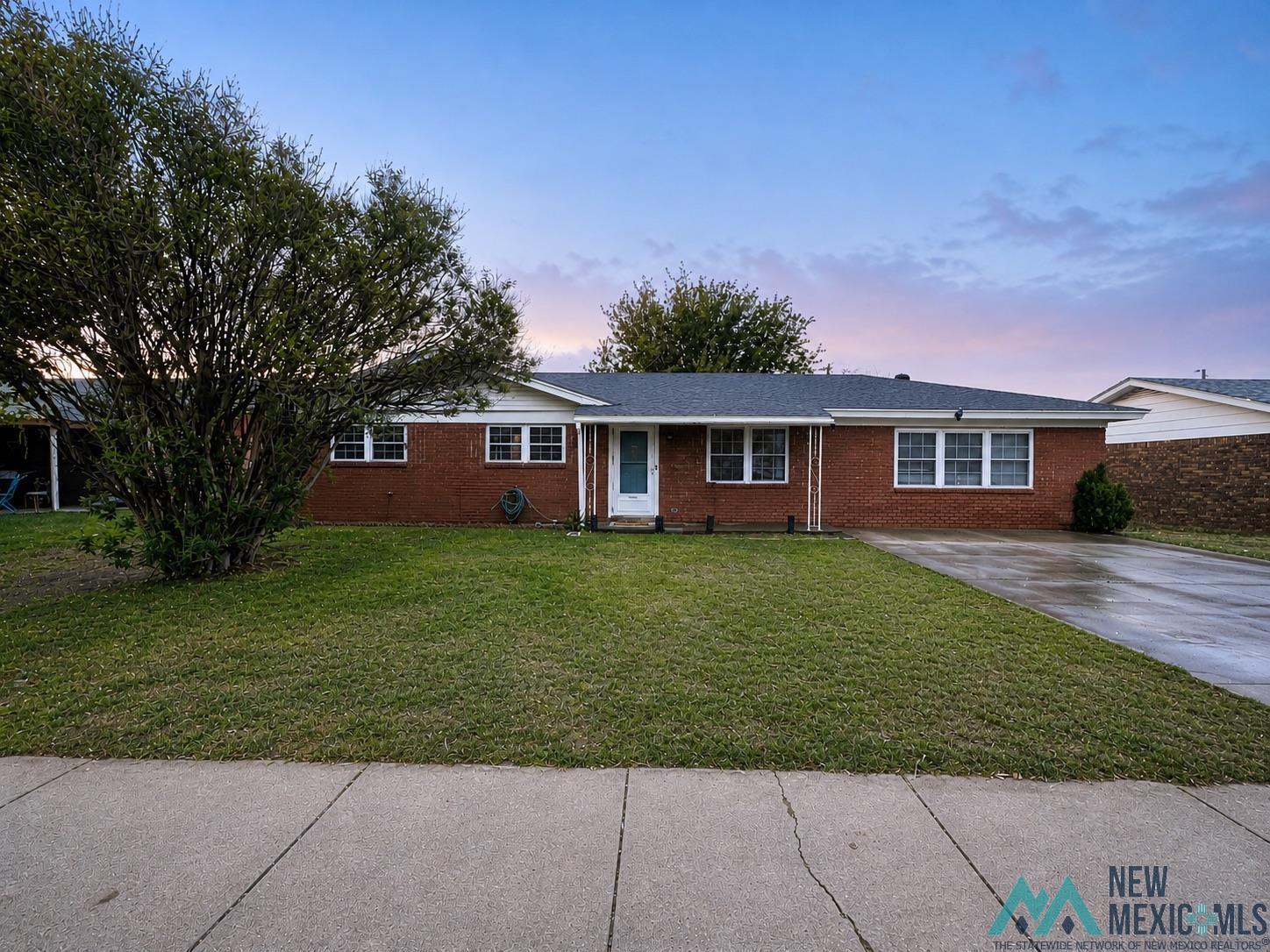 212 La Salle Drive — photo