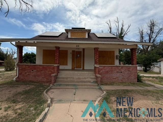 210 S 8th St — photo