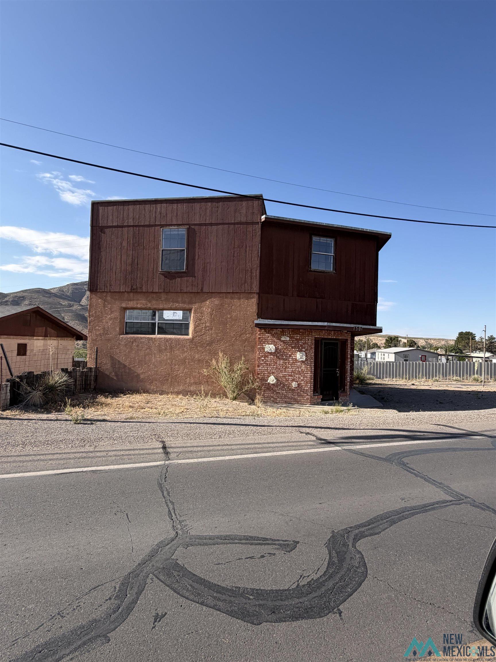 1501 E Third Street — photo