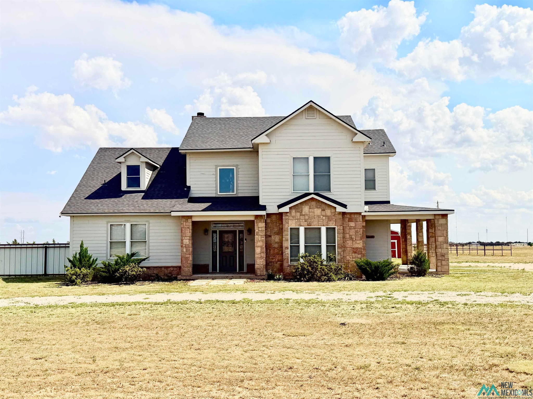 1043 Tall Grass Ln — photo