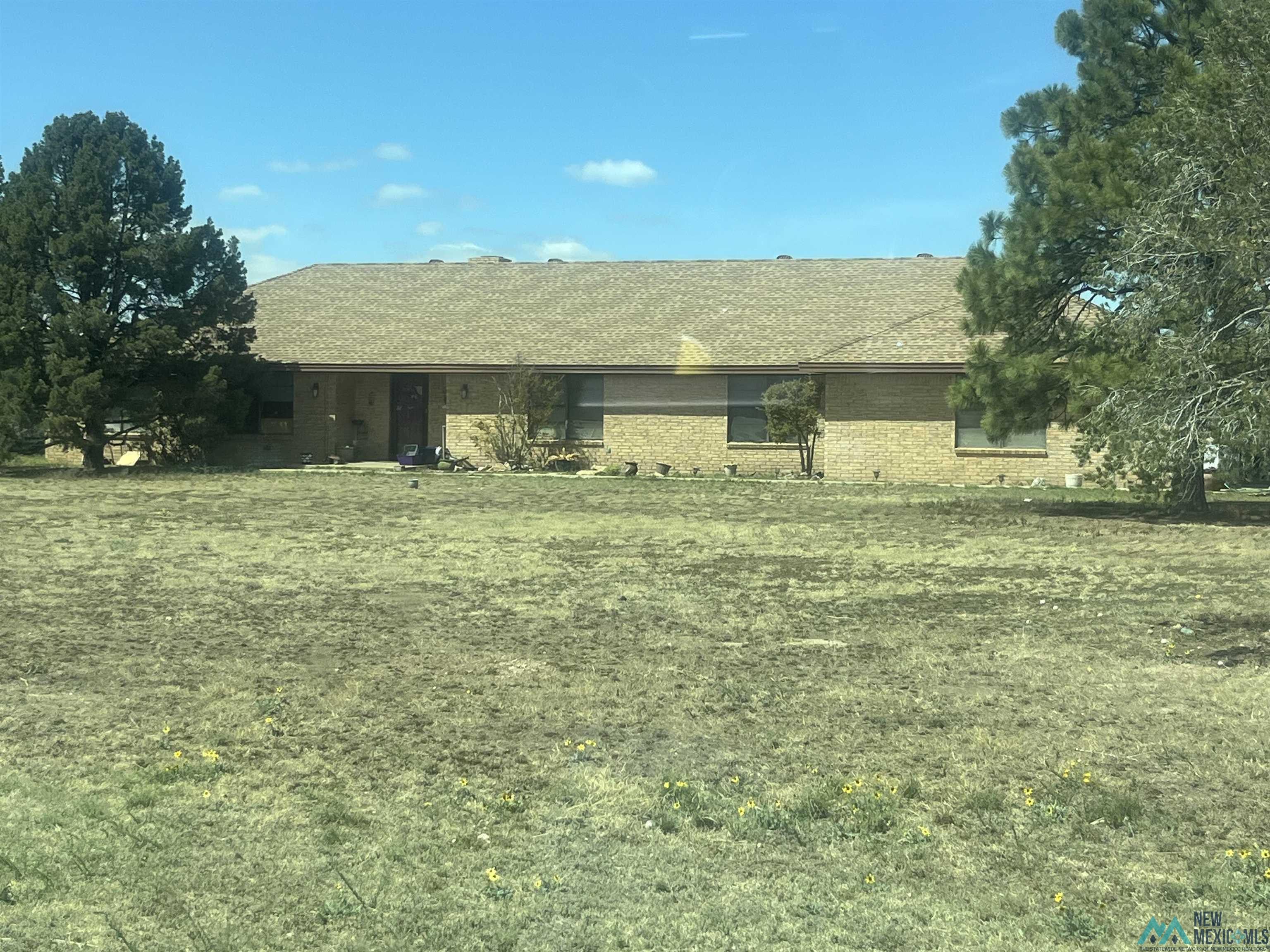 1600 W Kansas Street — photo