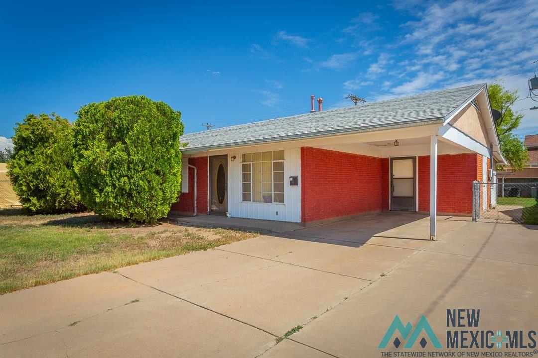 106 E Bonney Street — photo