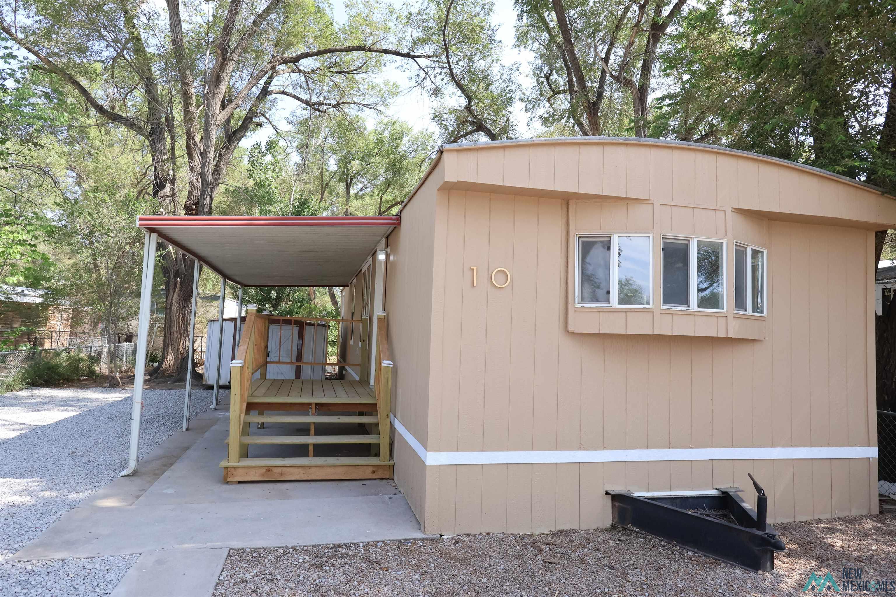 907 N Atkinson #10 Avenue — photo