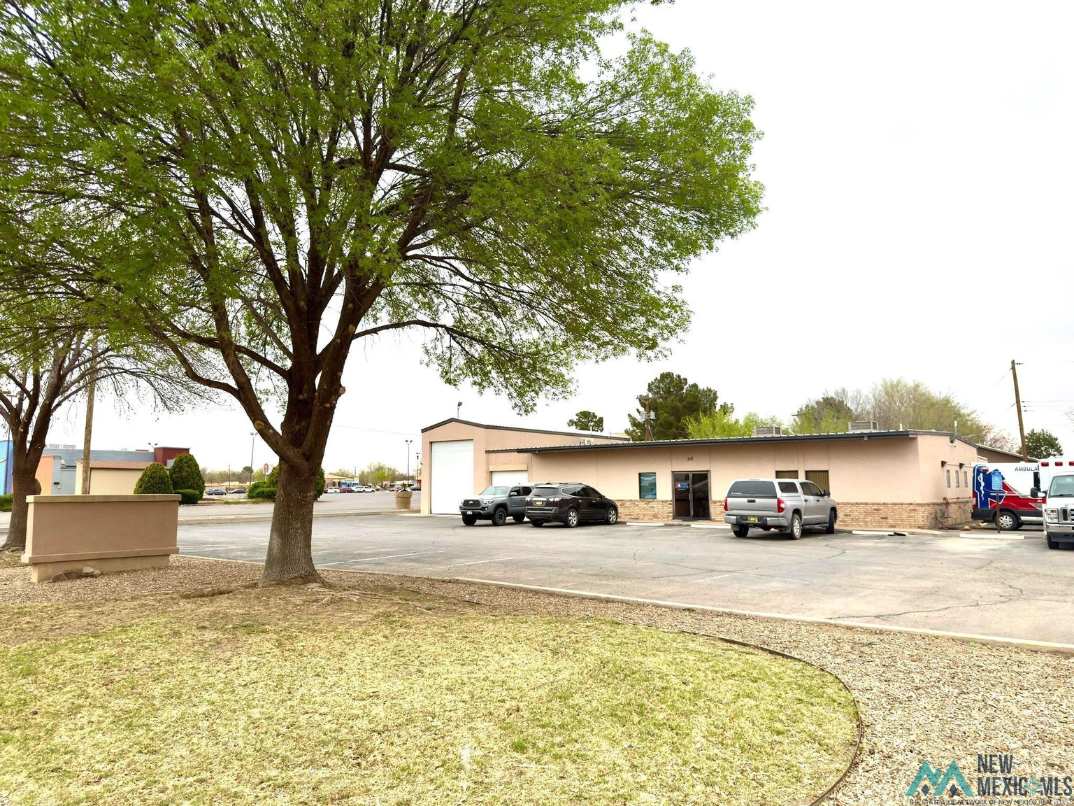 115 Country Club Rd — photo