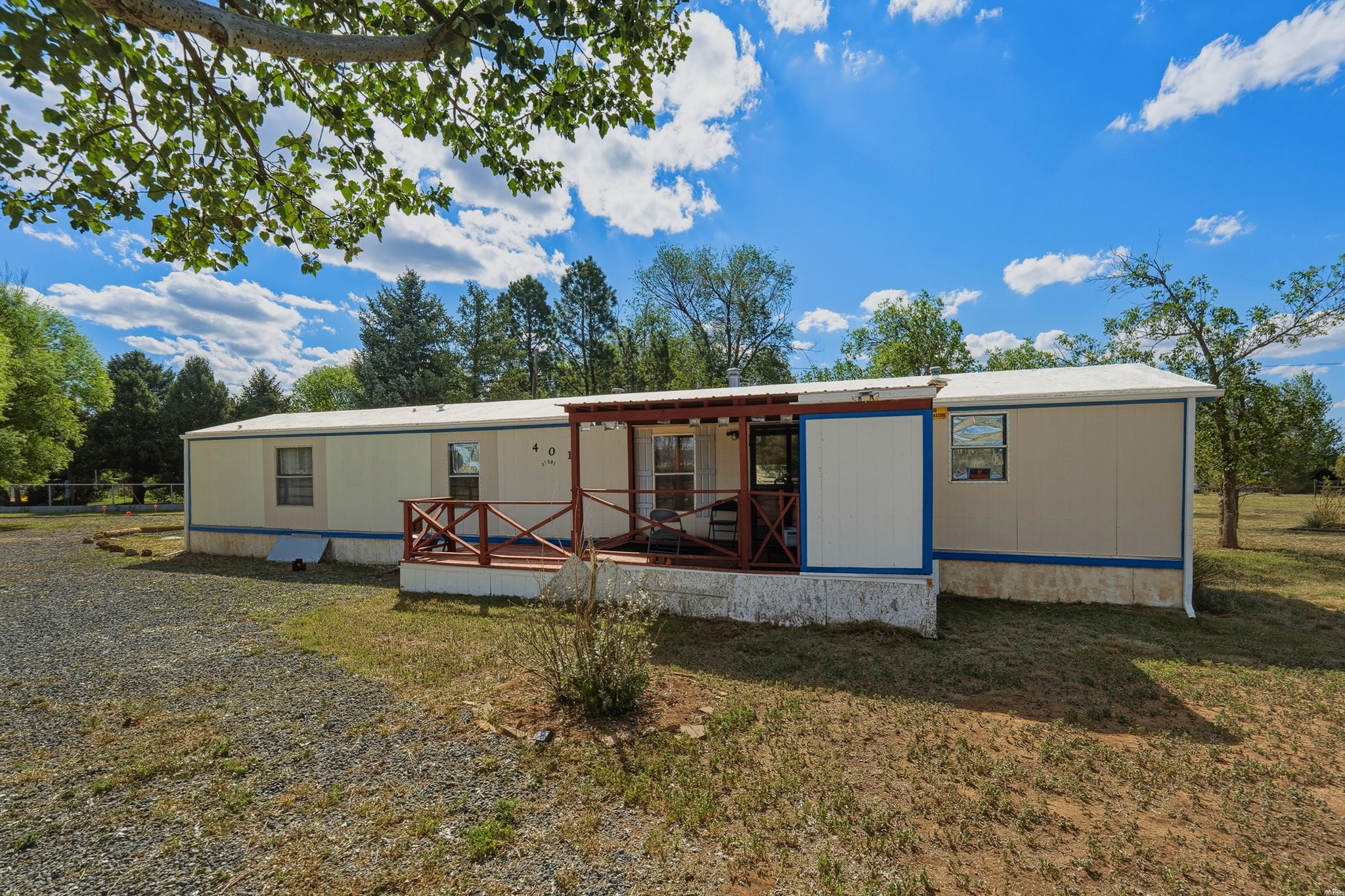401 Stone St., Raton, NM 87740 — photo 2