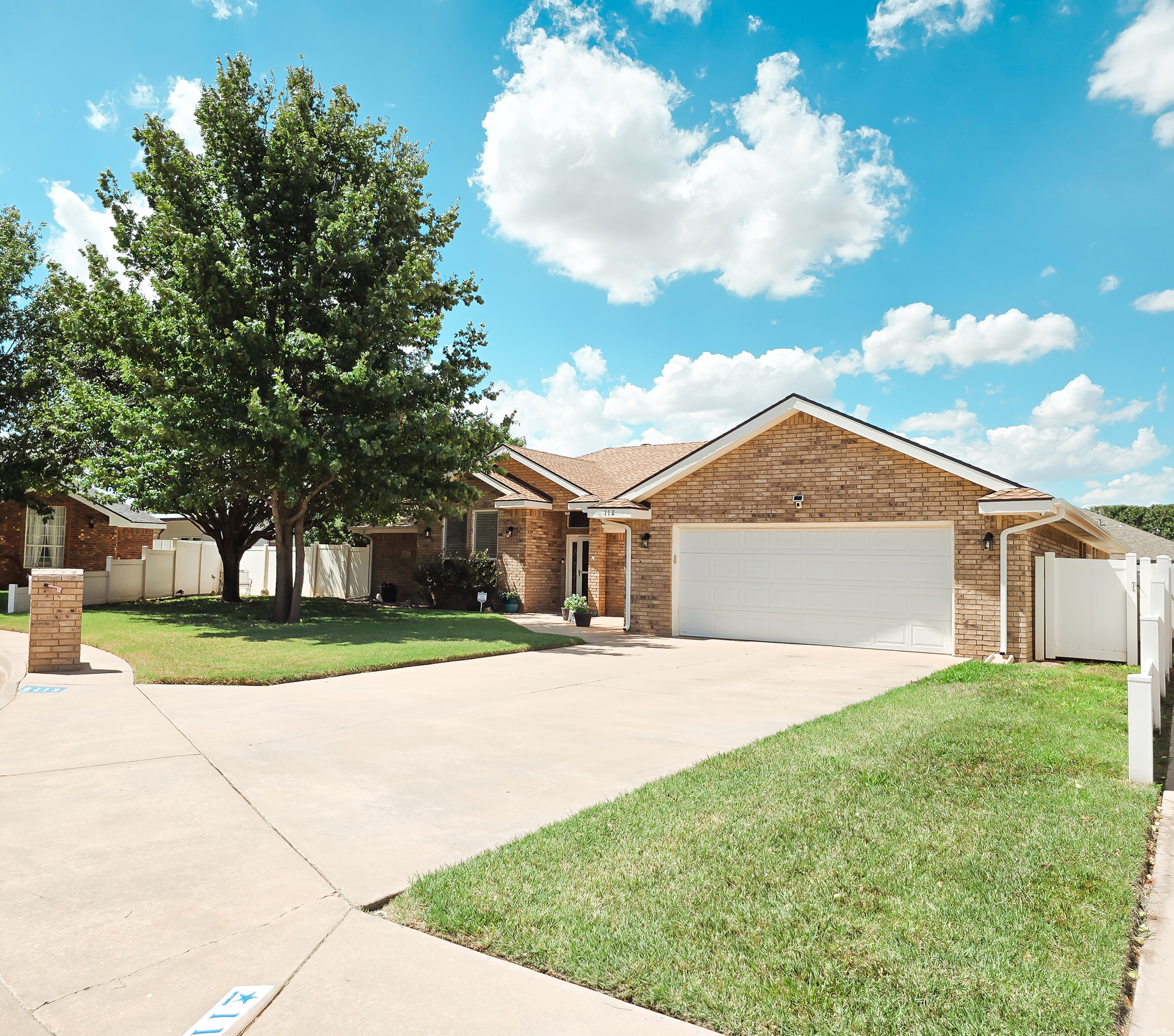 112 Adkins Ct — photo