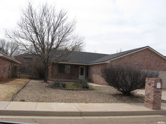 3705 Benjamin Davis Dr — photo