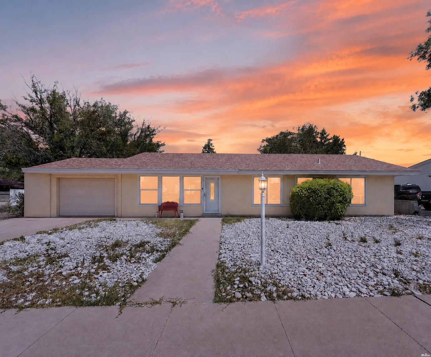 1601 Mesa Dr — photo