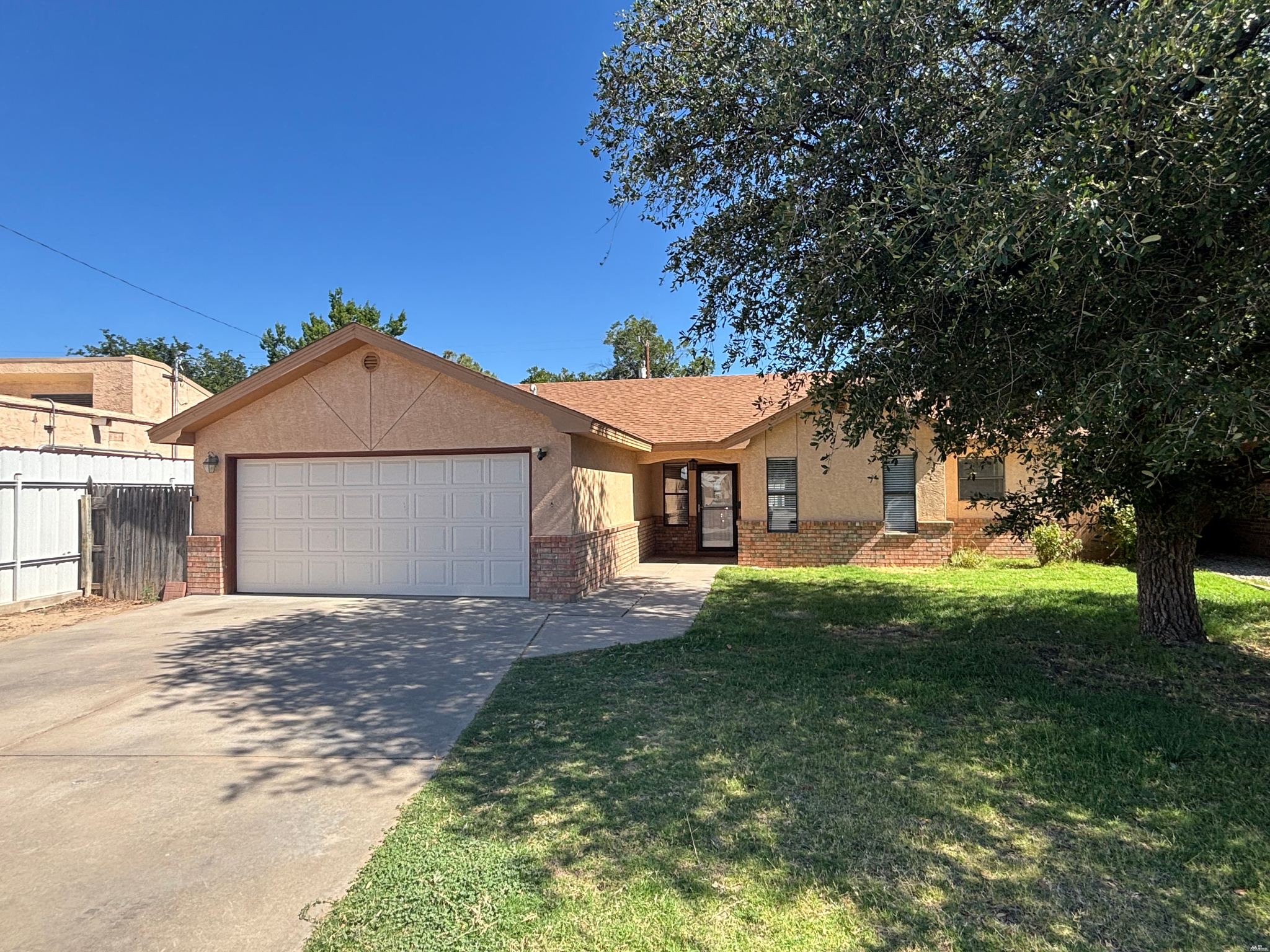 713 Garden Pl — photo