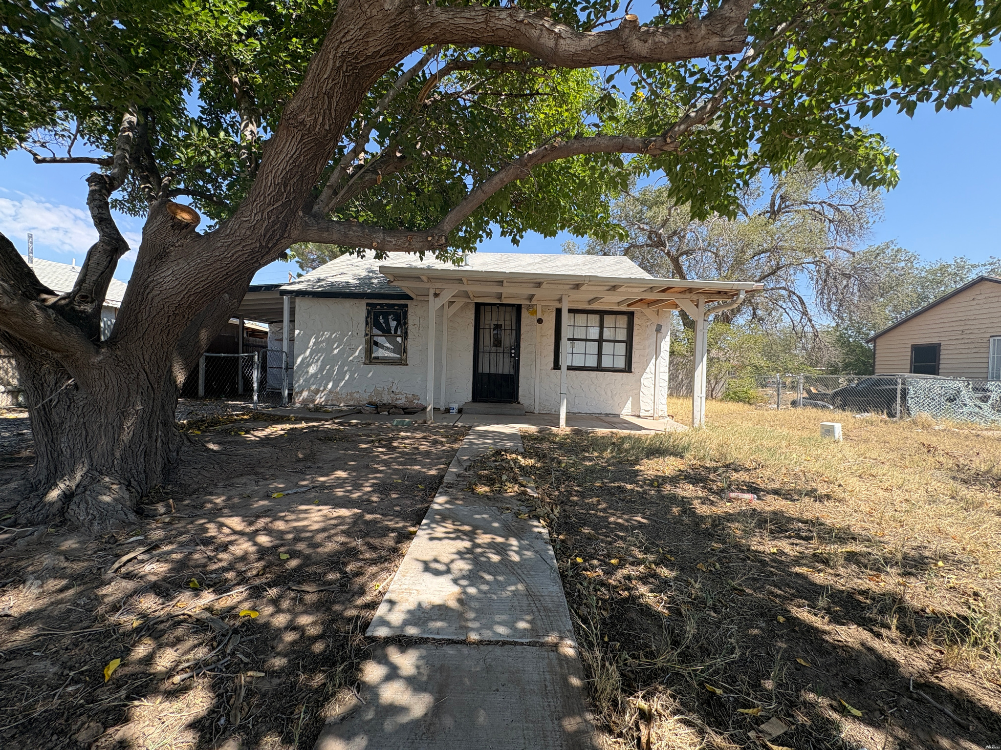 1005 E Bland St — photo