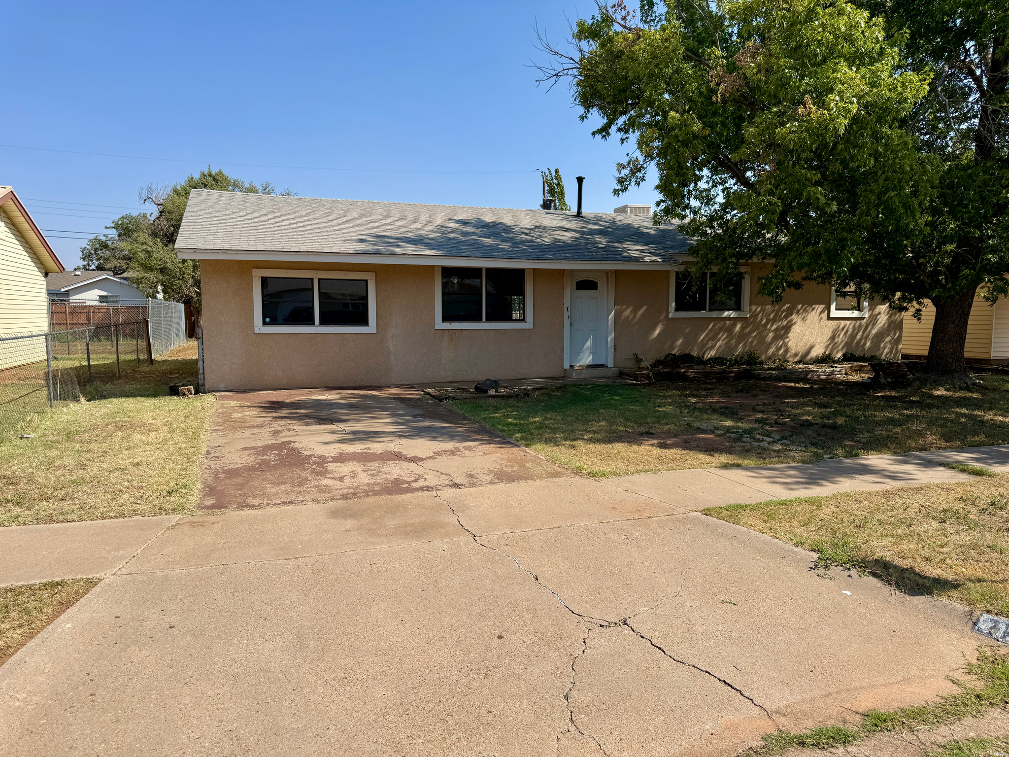 212 Circle Dr — photo