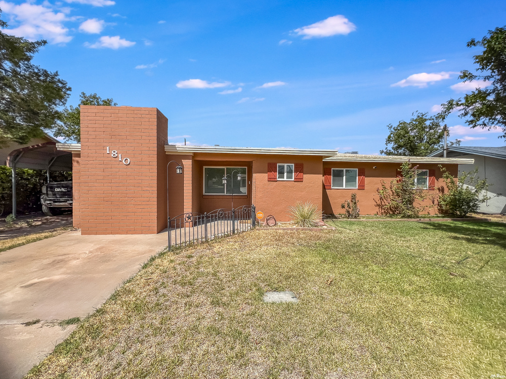 1810 Solana — photo