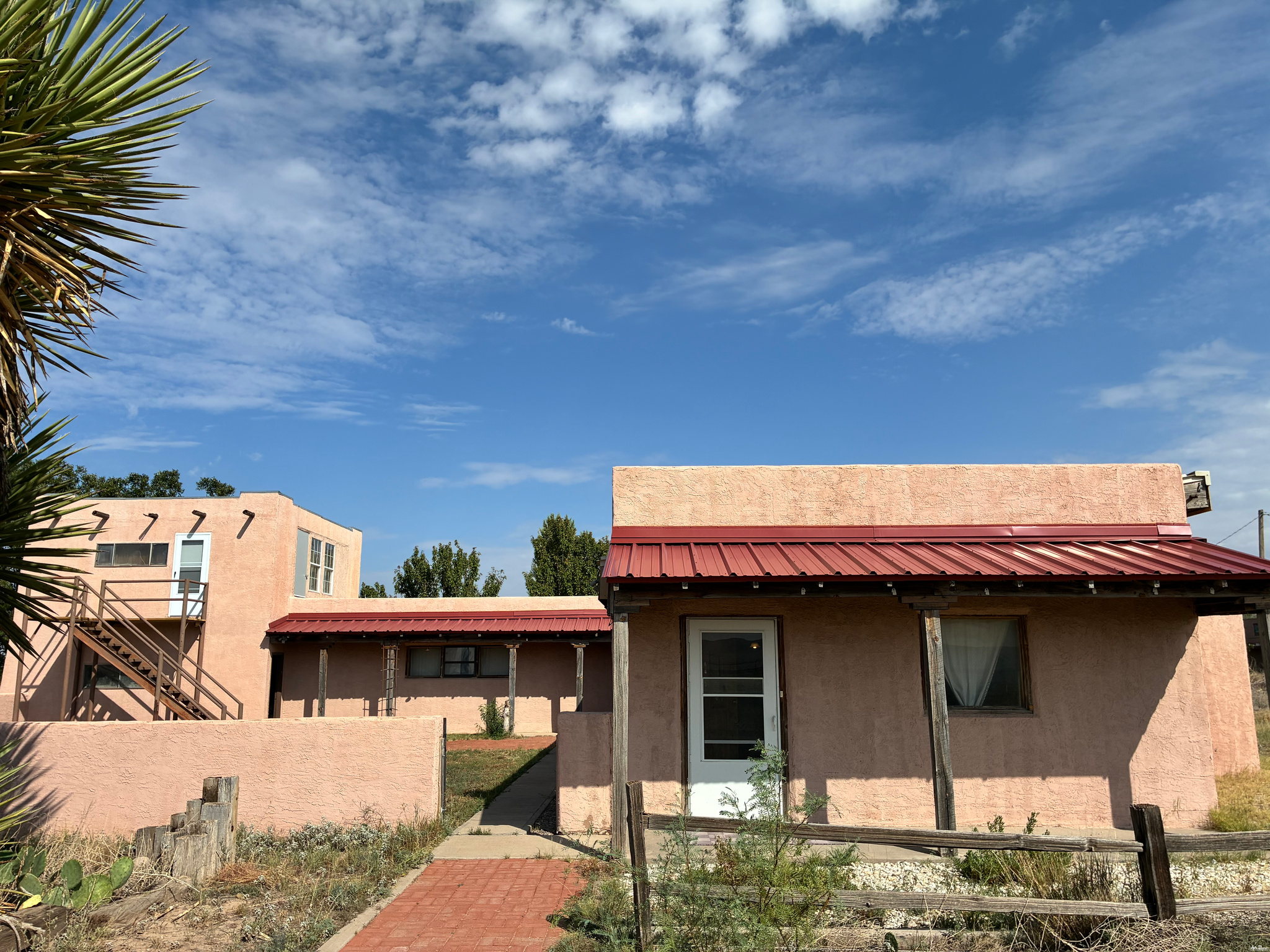 2203 S Brown Rd — photo